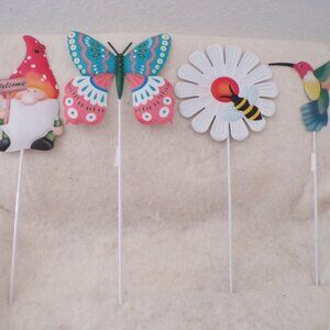 4 New Metal garden Stakes Gnome Butterfly Flower Hummingbird